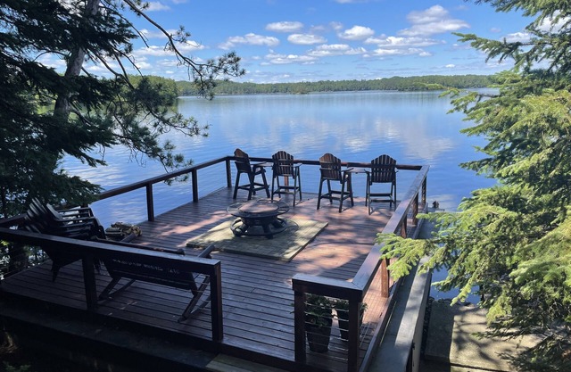 Fall getaway special on remaining open dates at this charming cabin!