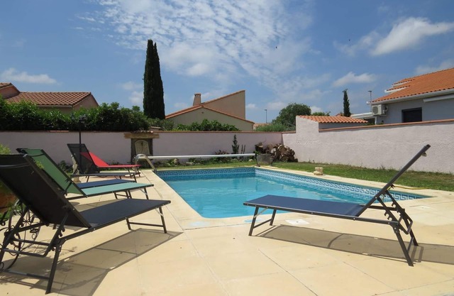 Family villa private pool near beach 6PC7