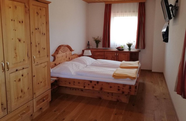 Familienzimmer, Dusche Oder Bad, WC, Bergseite - Hotel Stoichart