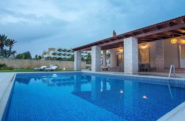 Familly Villa Near Lindos and Saint Paul's Bay