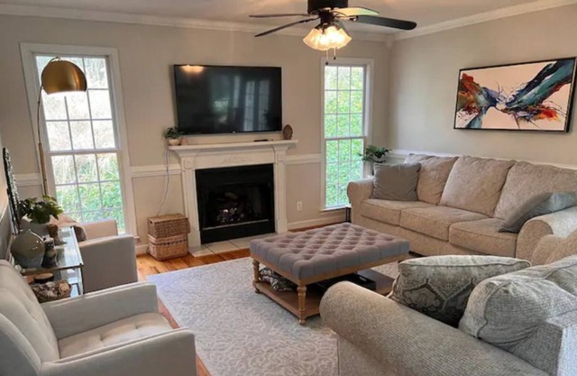 Family and friends forest getaway close to DT