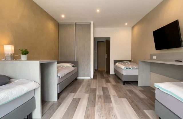 Family apartment for up to 4 people with modern bedroom