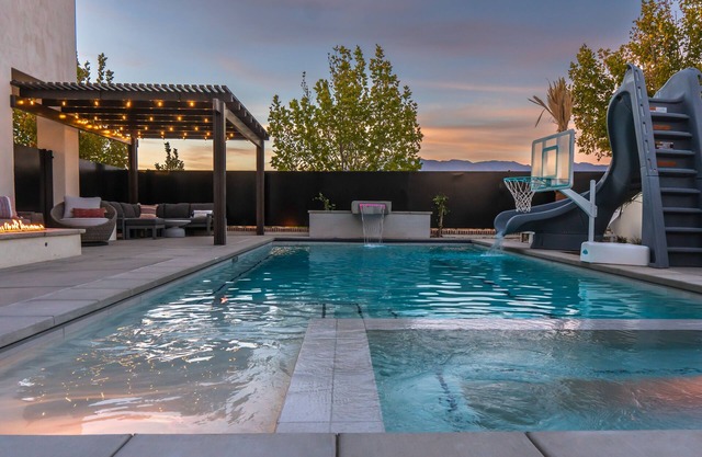 Family-Favorite Retreat: Private Pool+Spa: Game Rooms + Golf : Near Sand Hollow