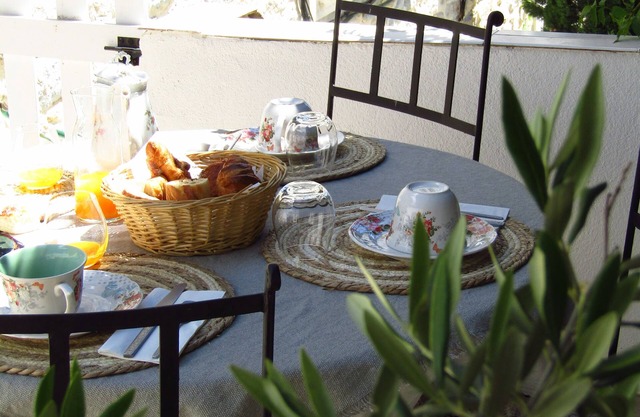 Family bed and breakfast with terrace - Gard - Cévennes