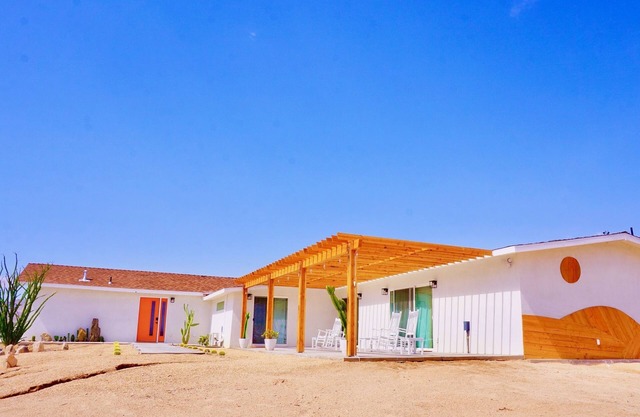 ☆ Family Friendly ☆ Incredible Views and Privacy ☆Pool☆Hot Tub☆Games Galore☆