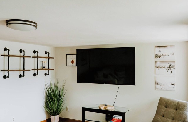 Family Friendly 4BR/3BA Retreat - Near Greek Peak, Cornell, & SUNY Cortland