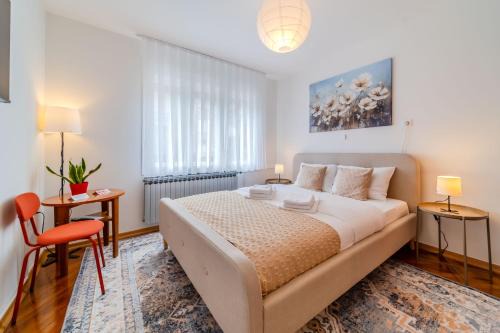 Family Friendly Apartment With Parking - Happy Rentals