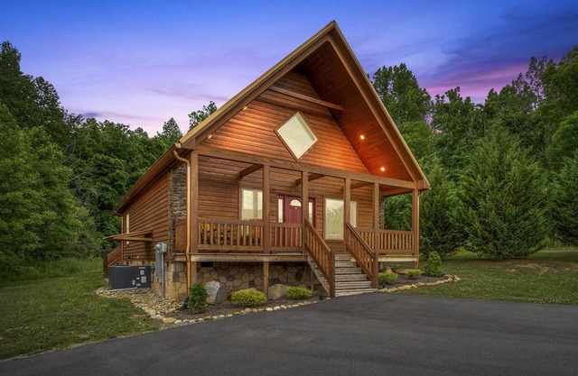 Family Friendly Cabin features Pool, Hot Tub, Game Room, Pool Table, Wifi
