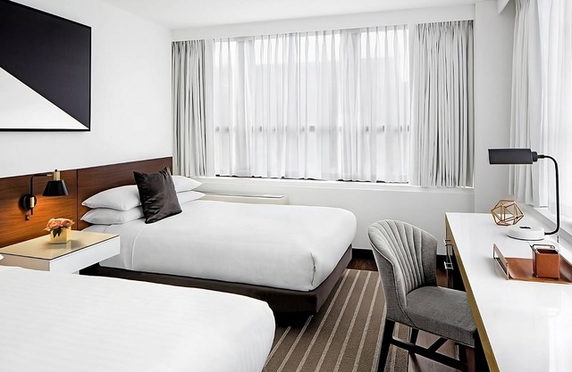 Family-Friendly Double Suite – Downtown D.C. Near Smithsonian