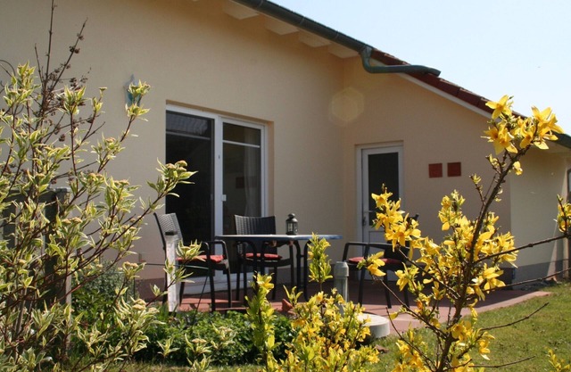 Family friendly holiday home on the Baltic Sea with garden and sauna