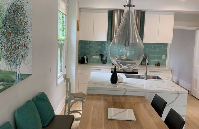 Family-Friendly Home in Unbeatable Location with Garden and Free Wifi