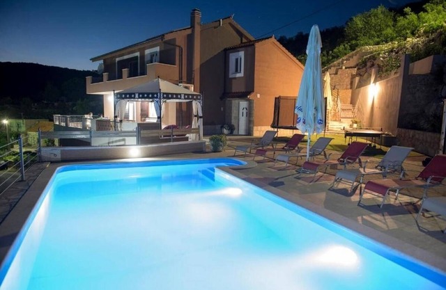 Family friendly house with a swimming pool Zagvozd, Zagora (K-20945)