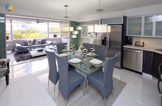 Family Friendly Modern Beachfront Apartment - 519