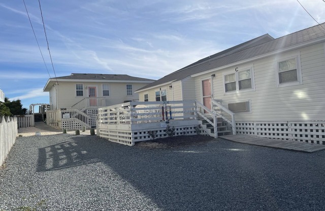 Family-Friendly Oceanfront Property- Sleeps 14