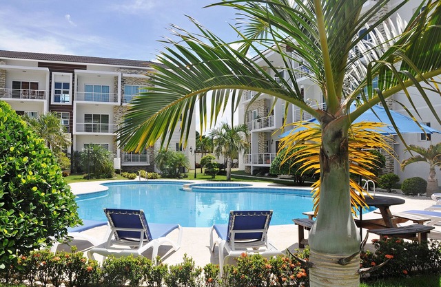 Family-Friendly residence with big pool in Sosua, 2BD 2BTH Wifi/cable TV/BBQ