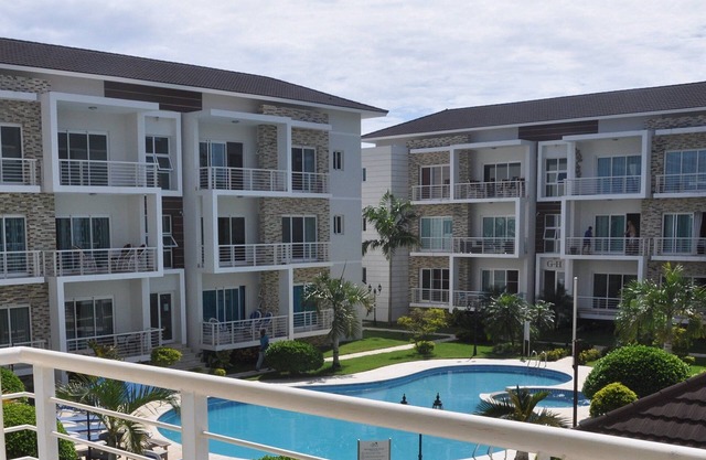 Family-Friendly Sosua condo with large pool, 2BD 2BTH Wifi/cable TV