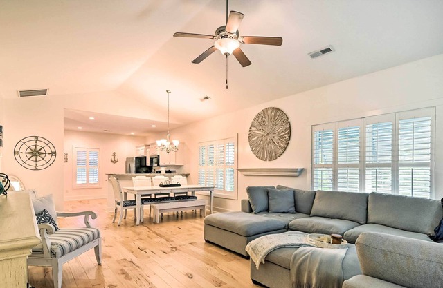 Family-Friendly Murrells Inlet Gem w/ Patio!