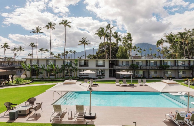 Family Getaway! 3 Pet-Friendly Units, Outdoor Pool, Close to Paukukalo Beach!