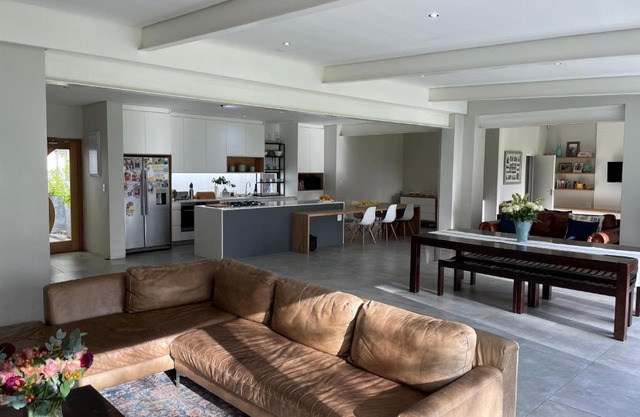 Family home in Stellenbosch Winelands