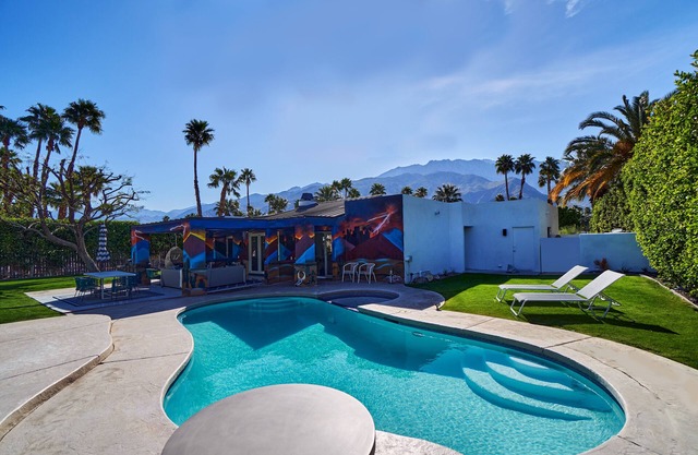 Family Luxury, Mountain views, Pool/Hot Tub,