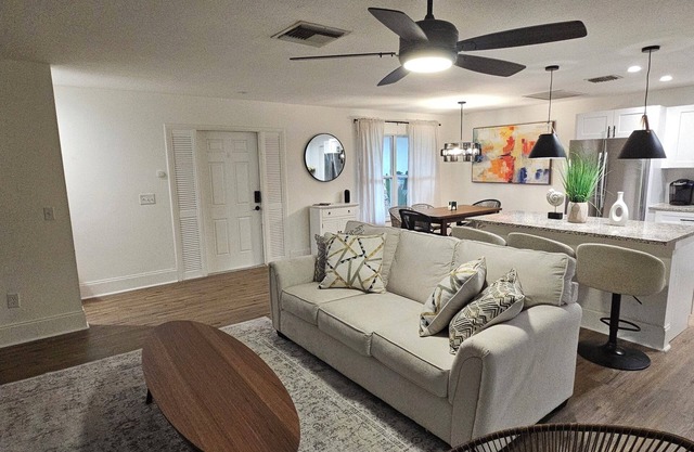 Family Pool Home Close to Naples' Best Beaches Prime Location