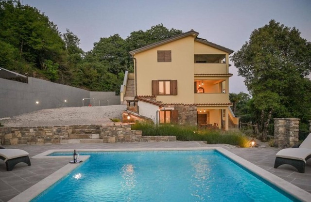 FAMILY SUITABLE HOLIDAY VILLA WITH LARGE GARDEN AND PLAYGROUND
