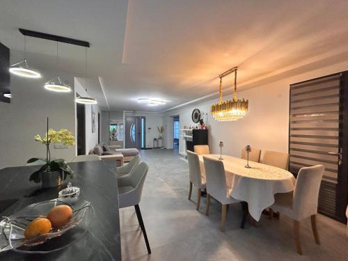 Family work vacation home