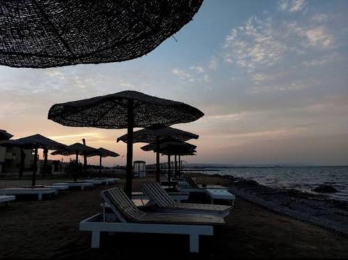 Fanadir bay compound