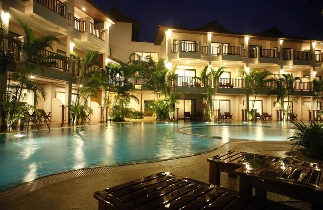 Fanari Khaolak Resort - Courtyard Zone