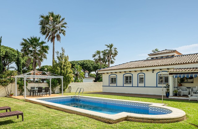 FANTASTIC CHALET MAR 150