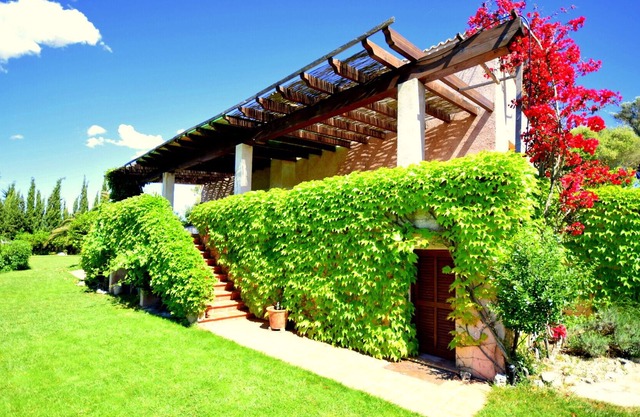 Fantastic island view, quiet secluded location, WIFI, pool, satellite TV, BBQ, terraces