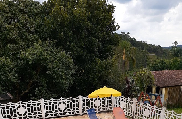 Farm - 40 minutes from S. P. - Pool and Barbecue - Sleeps up to 16 people