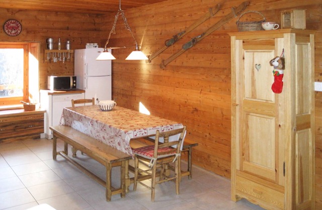 Farm for 8 people, with the possibility of going down on skis