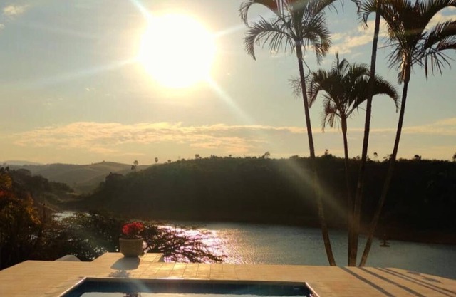 Farm in Closed Condominium and Foot in the water of the dam of Igaratá!