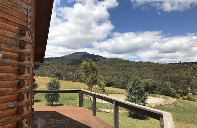 Farm stay, log cabin (sleeps 8-10)