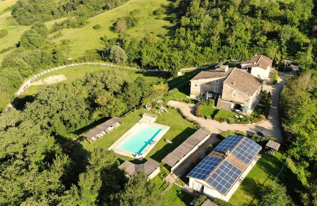 FARMHOUSE DIMORE DI POGGIANTO - TUSCANY RETREATS FOR GROUPS