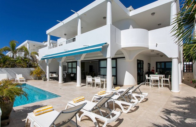 Farniente - Shore Pointe villa with Ocean Views