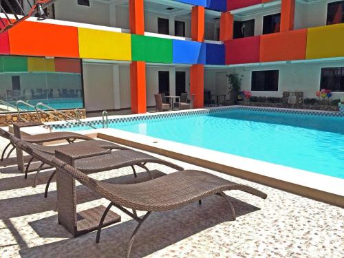 Fave Hotel Angeles City formerly Hotel America