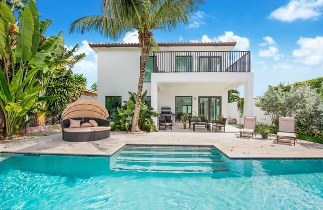 Fendi Mansion│Pool│Central Miami │Piano│Pool table