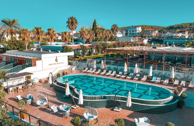 Feniks Hotel