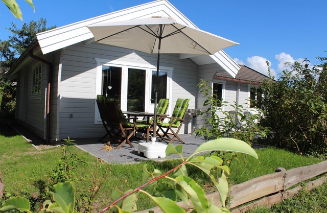 Feriehaus Renner behind the dike in Spieka-Neufeld incl. beach chair