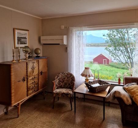 Feriehus ved sjøen, Lofoten