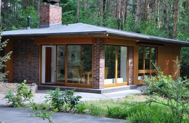 Ferienhaus 80 qm, 2 Schlafzimmer, Wohn-/esszimmer, Küche, Dusche und WC, Terrasse, Max. 4 Personen