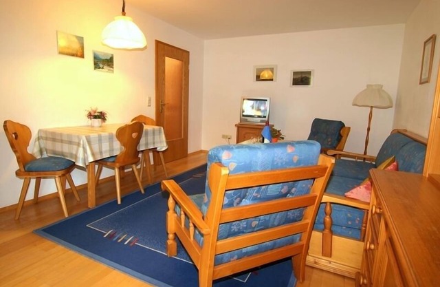 Ferienwohnung 1 bis 4 Personen, 65 qm, 1 separates Schlafzimmer, Balkon