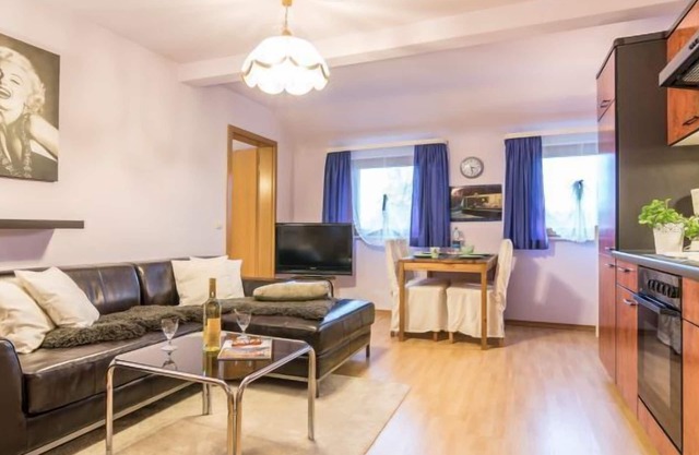 Ferienwohnung 2, 50qm, mit 2 Schlafzimmer für max. 4 Personen