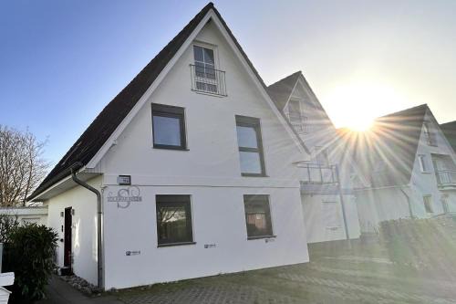 Ferienwohnung in ruhiger Lage und mit Balkon - Ferienhaus Solamar FeWo OG