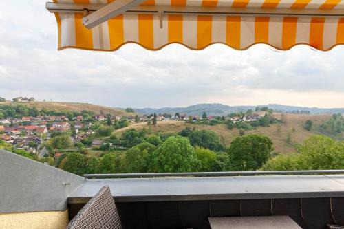 Ferienwohnung Kühl 3 mit Balkon, Sauna und Fitnessraum