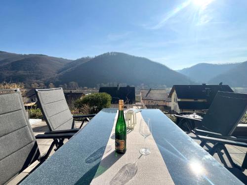 Ferienwohnung Sonnenterrasse, 1-4 Personen, 2 Schlafzimmer, große Terrasse