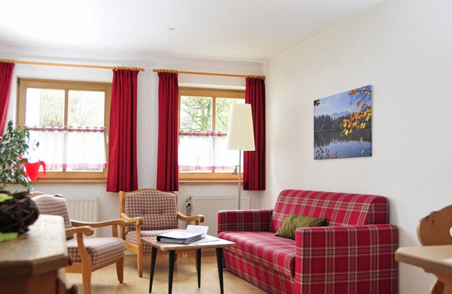 Ferienwohnung Sulzberg bis 3 Personen, 1 seperates Schlafzimmer, Erdgeschoss, Südterrasse