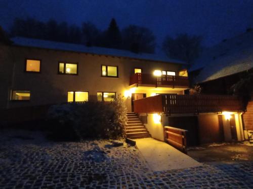 Ferienwohnung "Wasser" mit Sauna im Ferienhaus am Waldbach